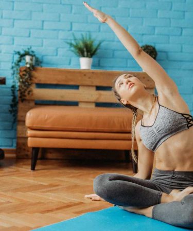 Como Fazer Yoga em Casa